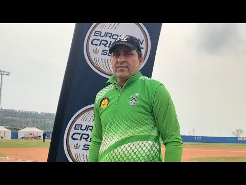 unseen-muhammad-yaseen-batting.Click to read full article.